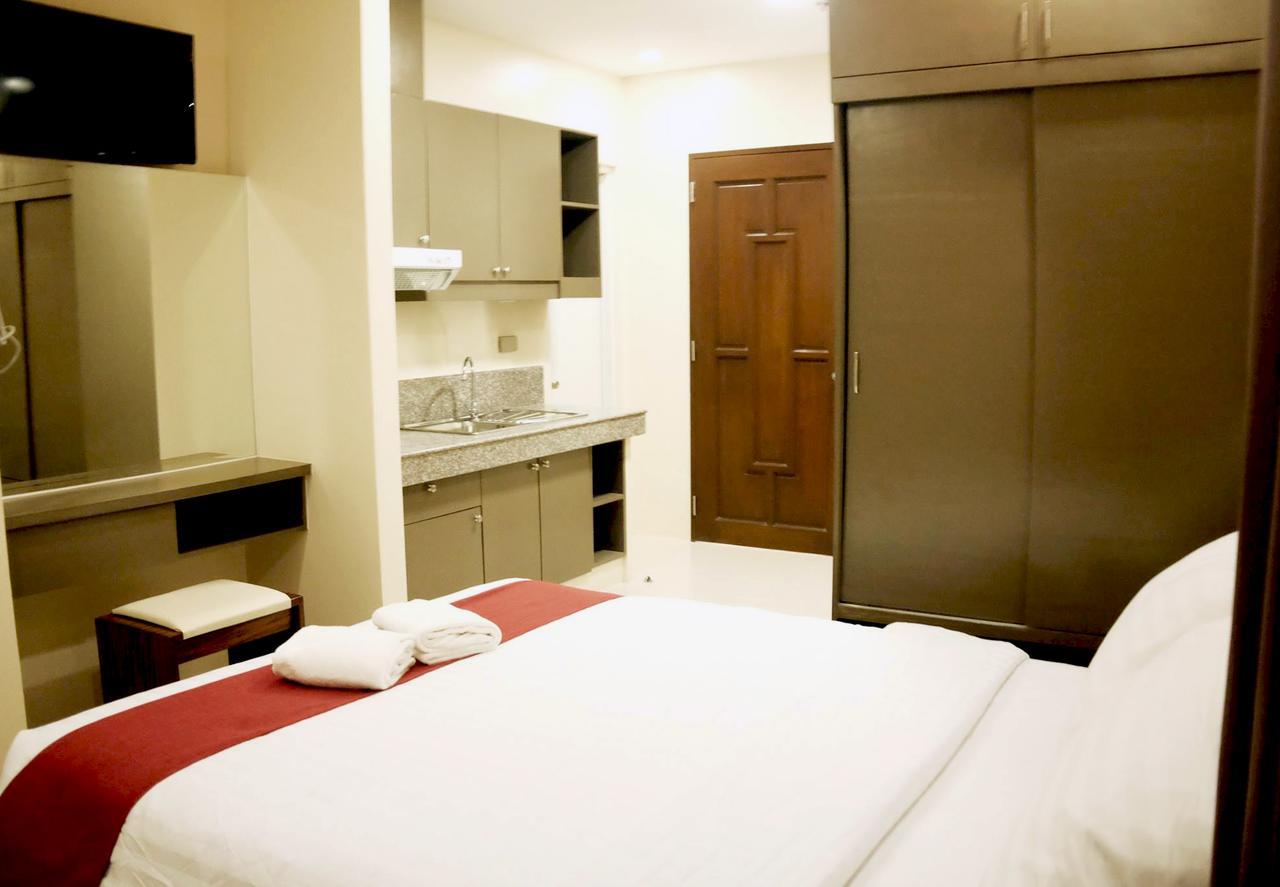 Sebastien Hotel Lapu-Lapu City Exterior foto