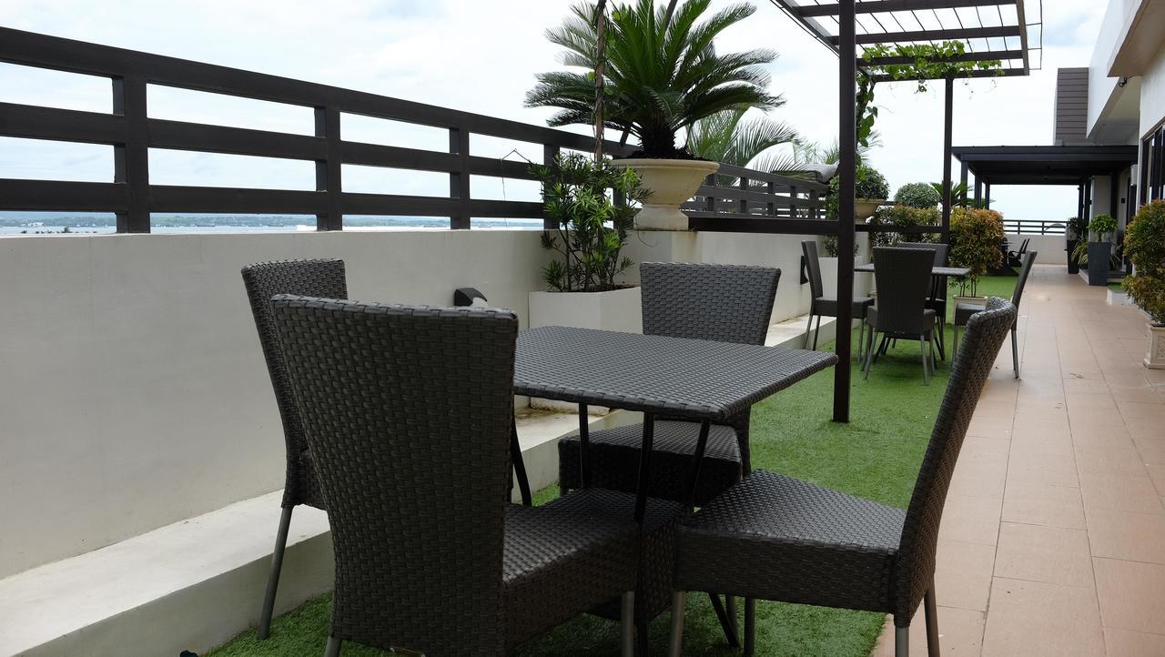 Sebastien Hotel Lapu-Lapu City Exterior foto